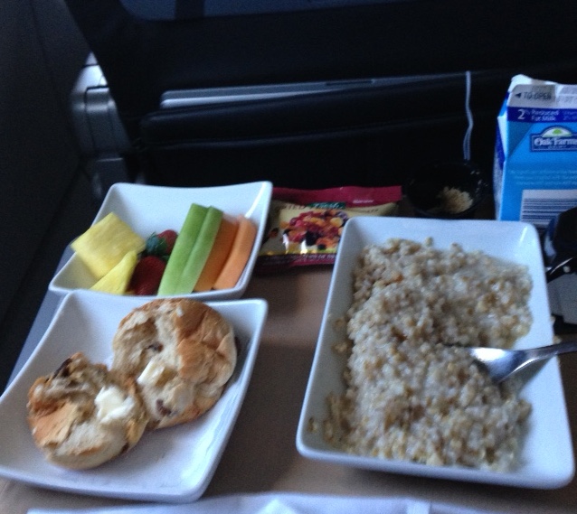 fruit and oats for breakfast while traveling