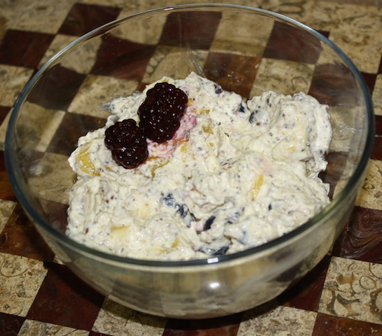 Add yummy berries and other fruits to your cottage cheese and flax.