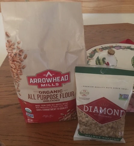 Non-GMO and organic flour made from hard red wheat to guarantee healthier baked goods for family and friends