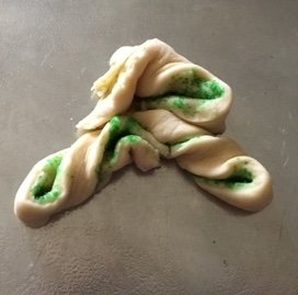 The beginning of the Christmas tree bread